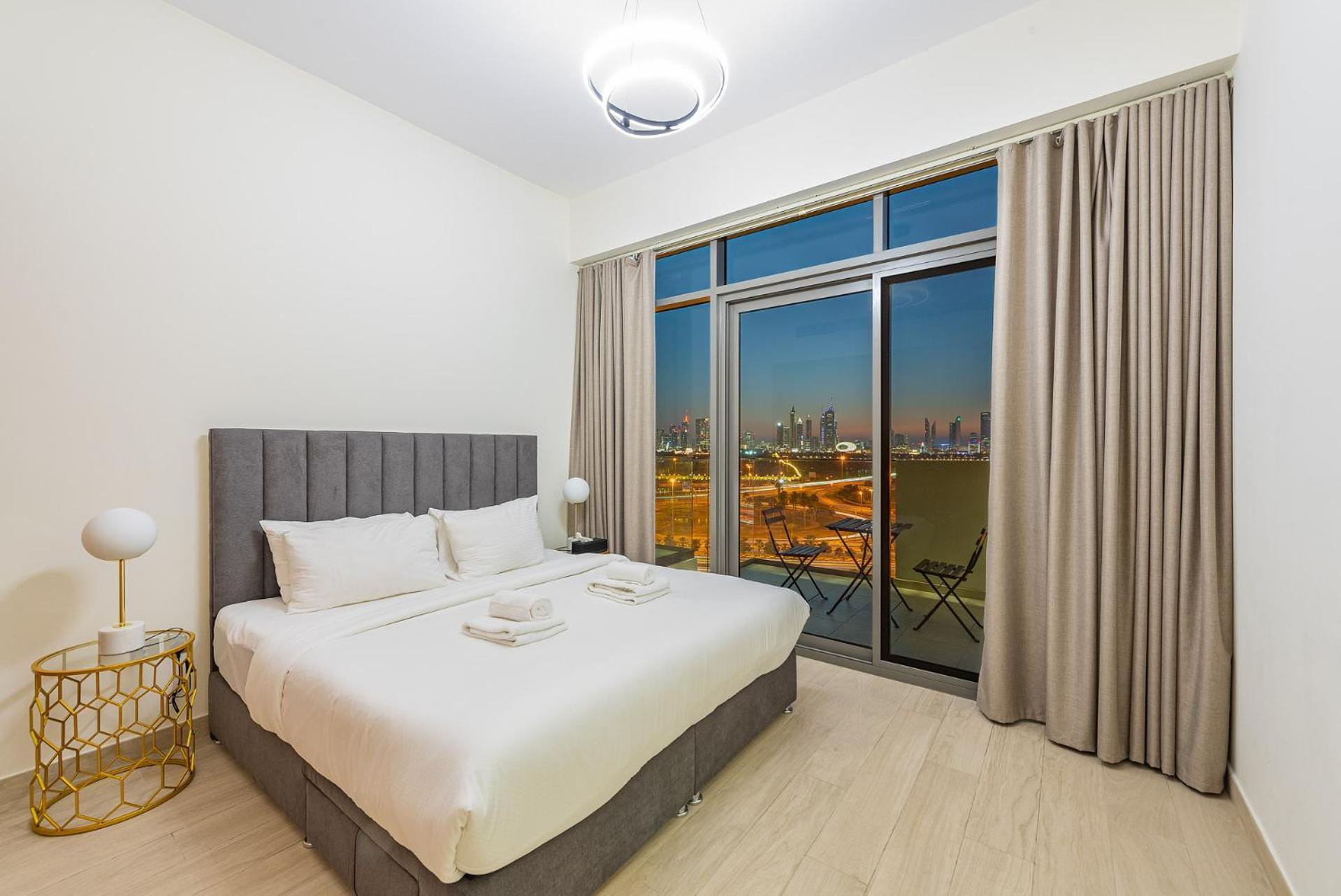 Апартаменти Cozy & Convenient 1Br Haven In Al Jaddaf Дубай Екстер'єр фото