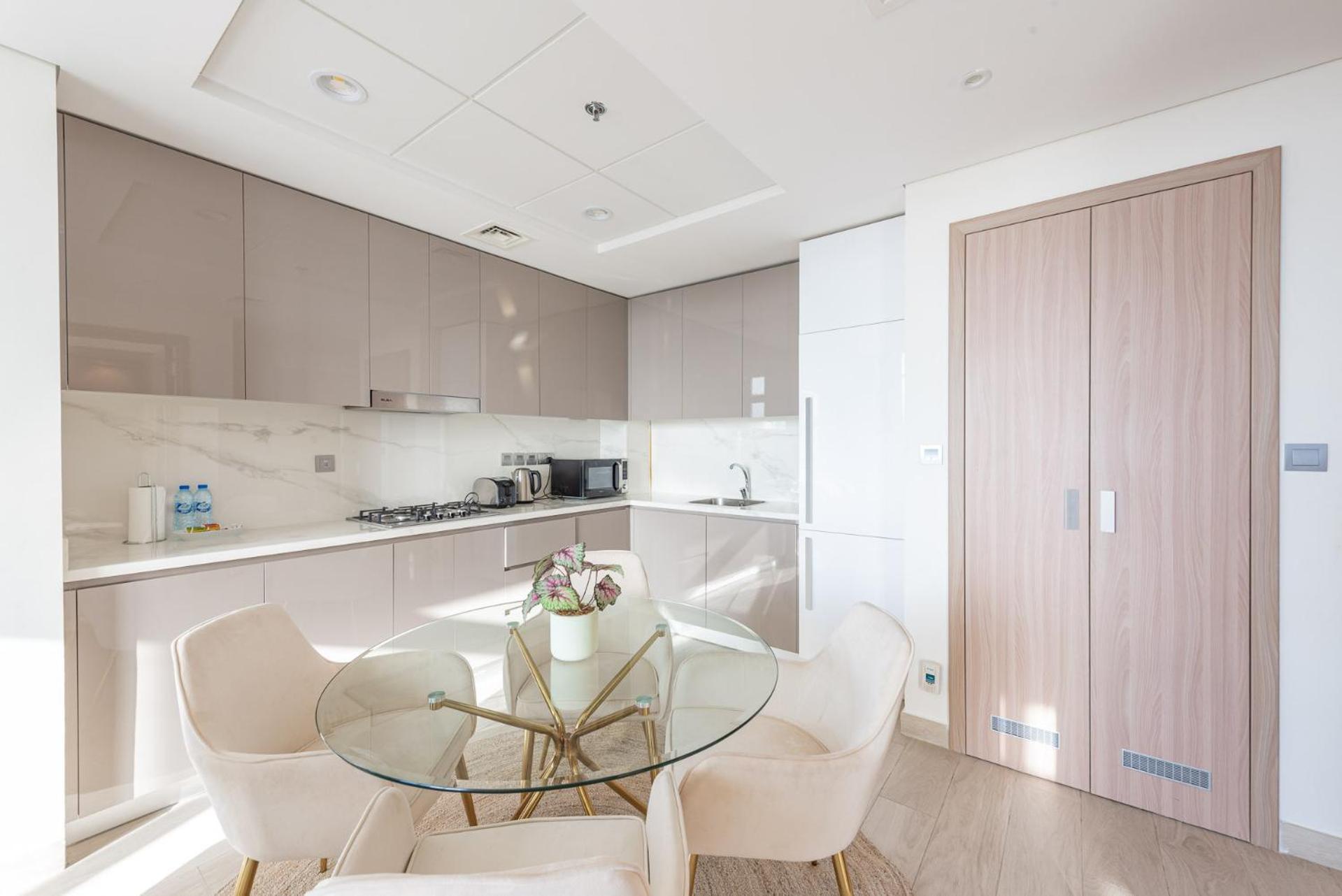 Апартаменти Cozy & Convenient 1Br Haven In Al Jaddaf Дубай Екстер'єр фото
